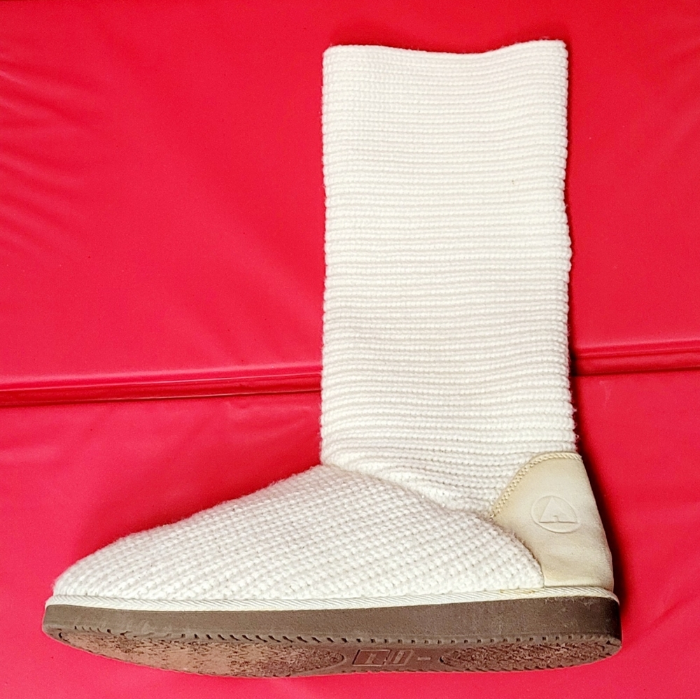 Air Walk Womens Premium Cream Comfort Knit Winter Boots size 11